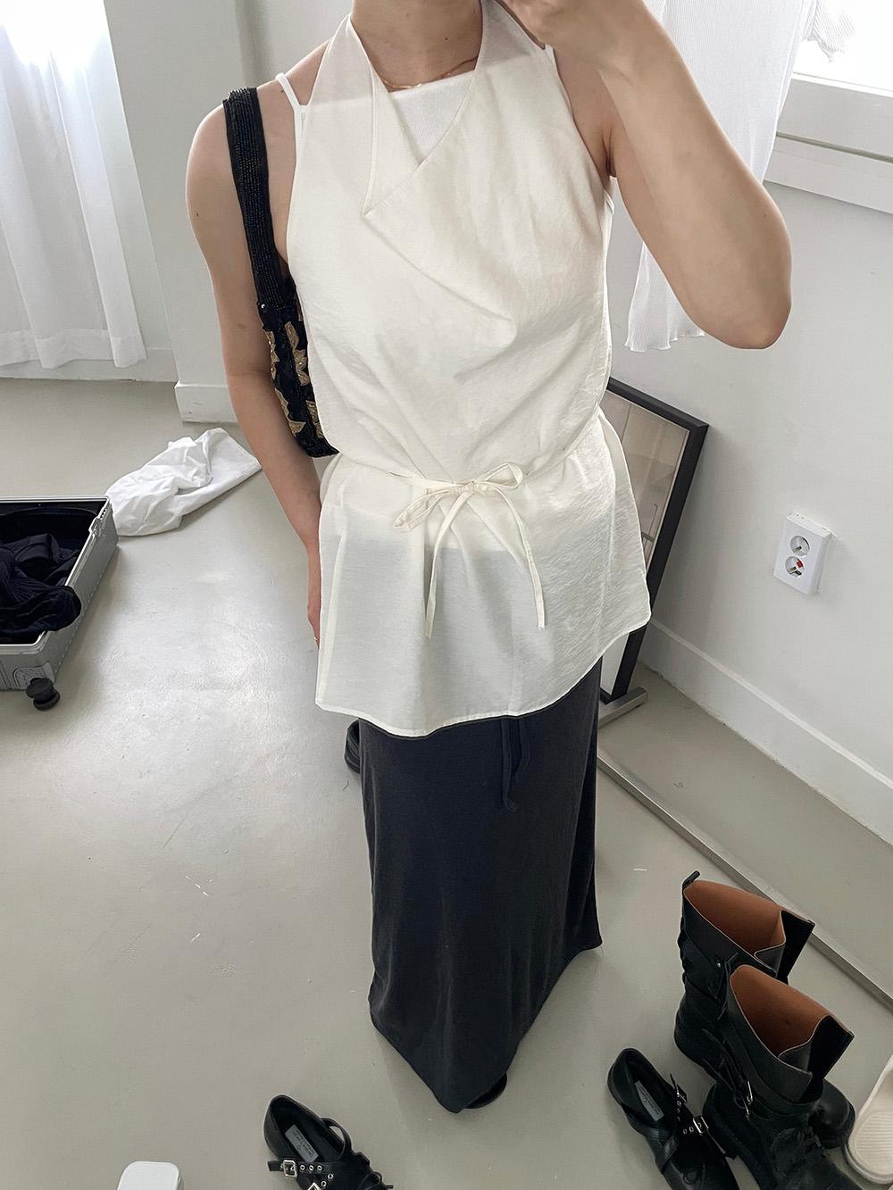 HALTERNECK WRAP BLOUSE (2COLOR)