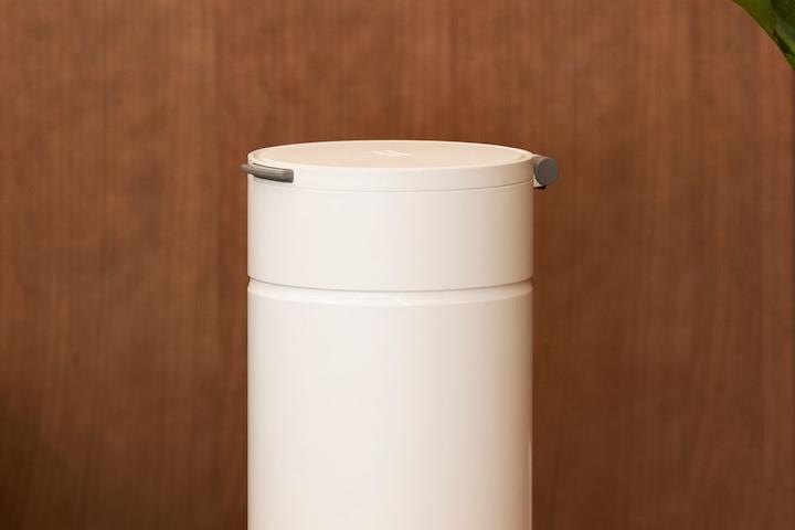 톡 누르면 열리는 간편한 특허 음식물쓰레기통 3L