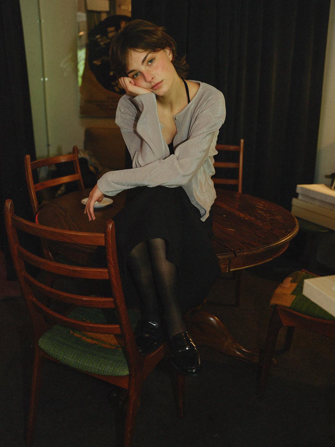 Velvet Pleated Cardigan (beige)