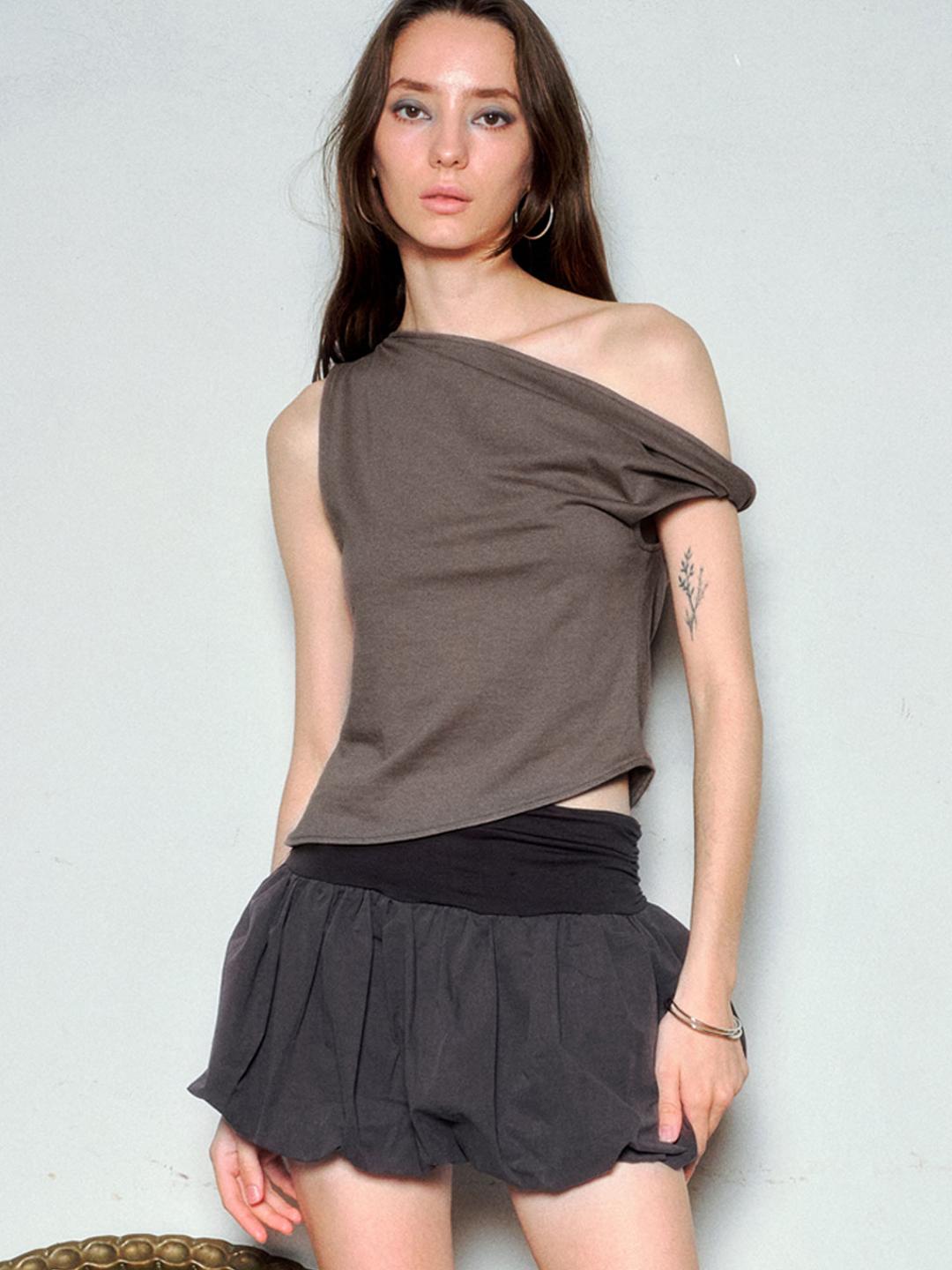 드레이프 오프숄더 탱크 탑 - 브라운