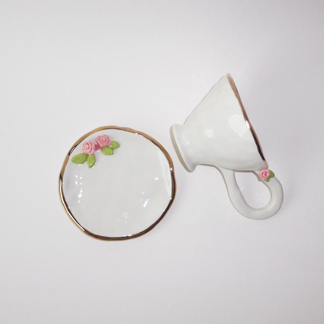 Mini rose cup & saucer (gold)