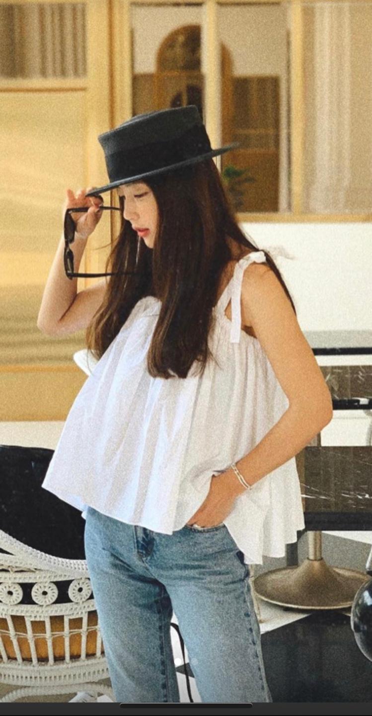 기은세 착용 / 민소매 블라우스 / 11am / 리본 블라우스 / 화이트 셔츠