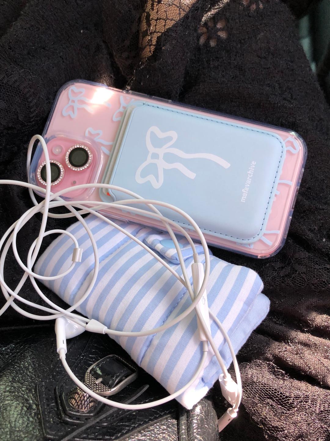 fluffy wallet (blue ver)