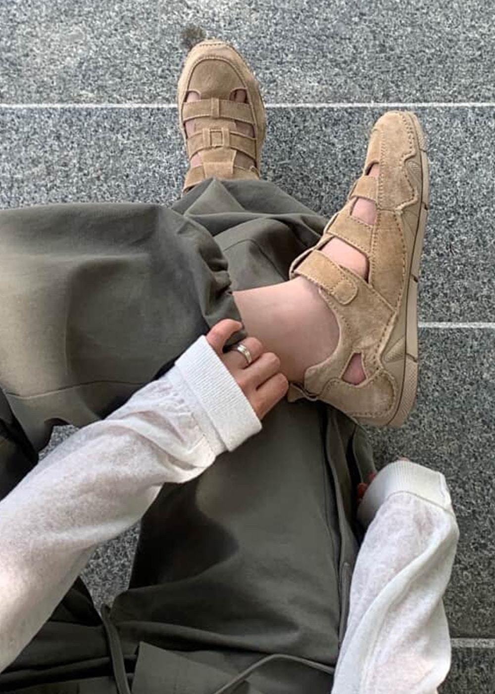 [W컨셉단독] Elva 레더 피셔맨 몰드 샌들(1cm) APF593