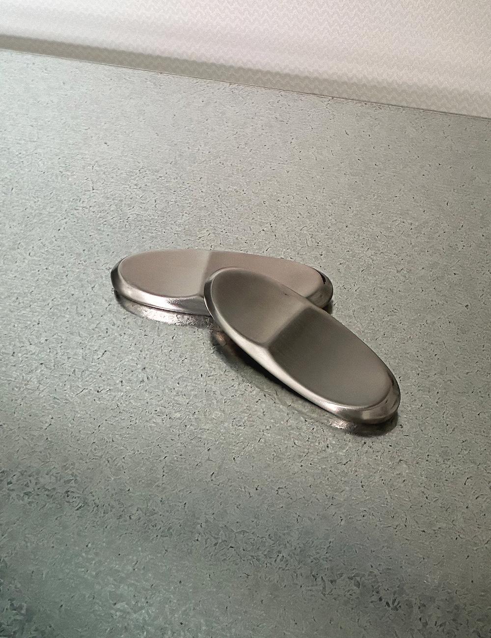 stainless rest