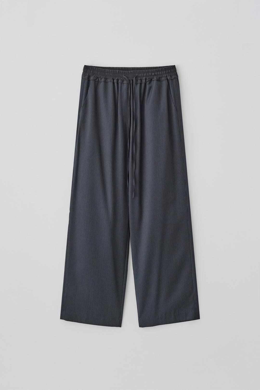 (2nd re-stock) T/T Linear stripe banding pants (charcoal)