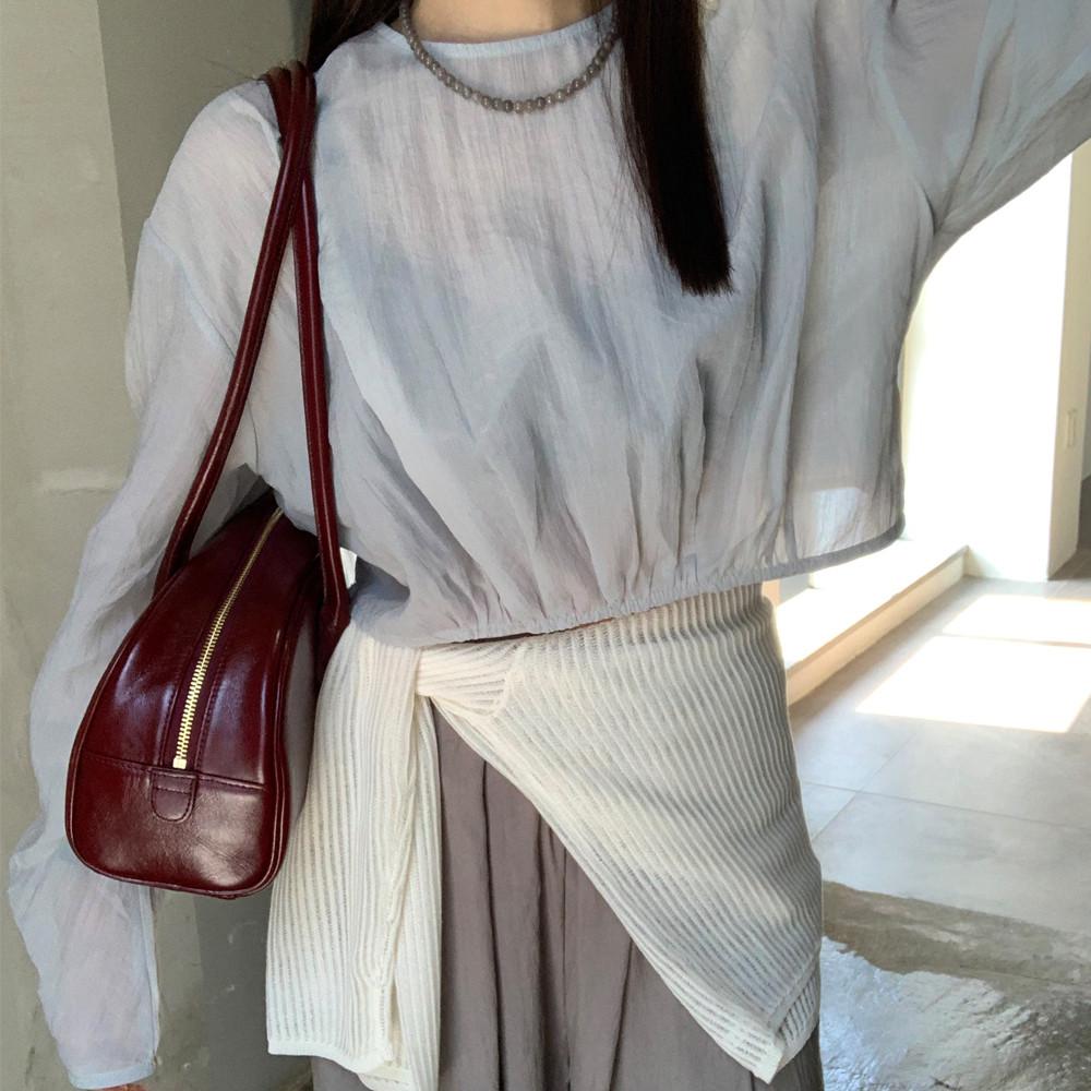 파인게이지 /실비아 크롭 셔링 시어 블라우스 여름블라우스/블랙 라이트그레이