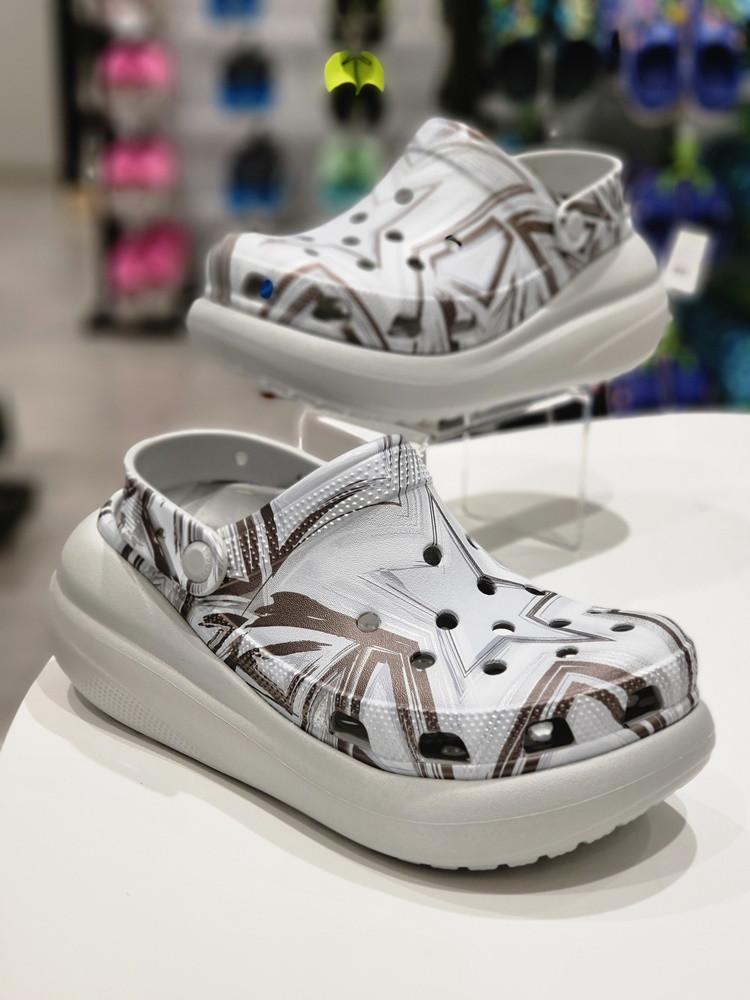 [크록스 본사] 남녀공용 클래식 크러쉬 디스코 클로그 (208121-0ZT)