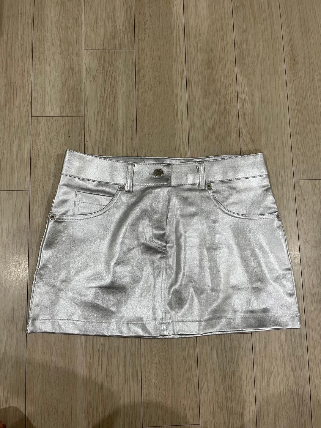 실버 미니스커트 | 후루츠패밀리
