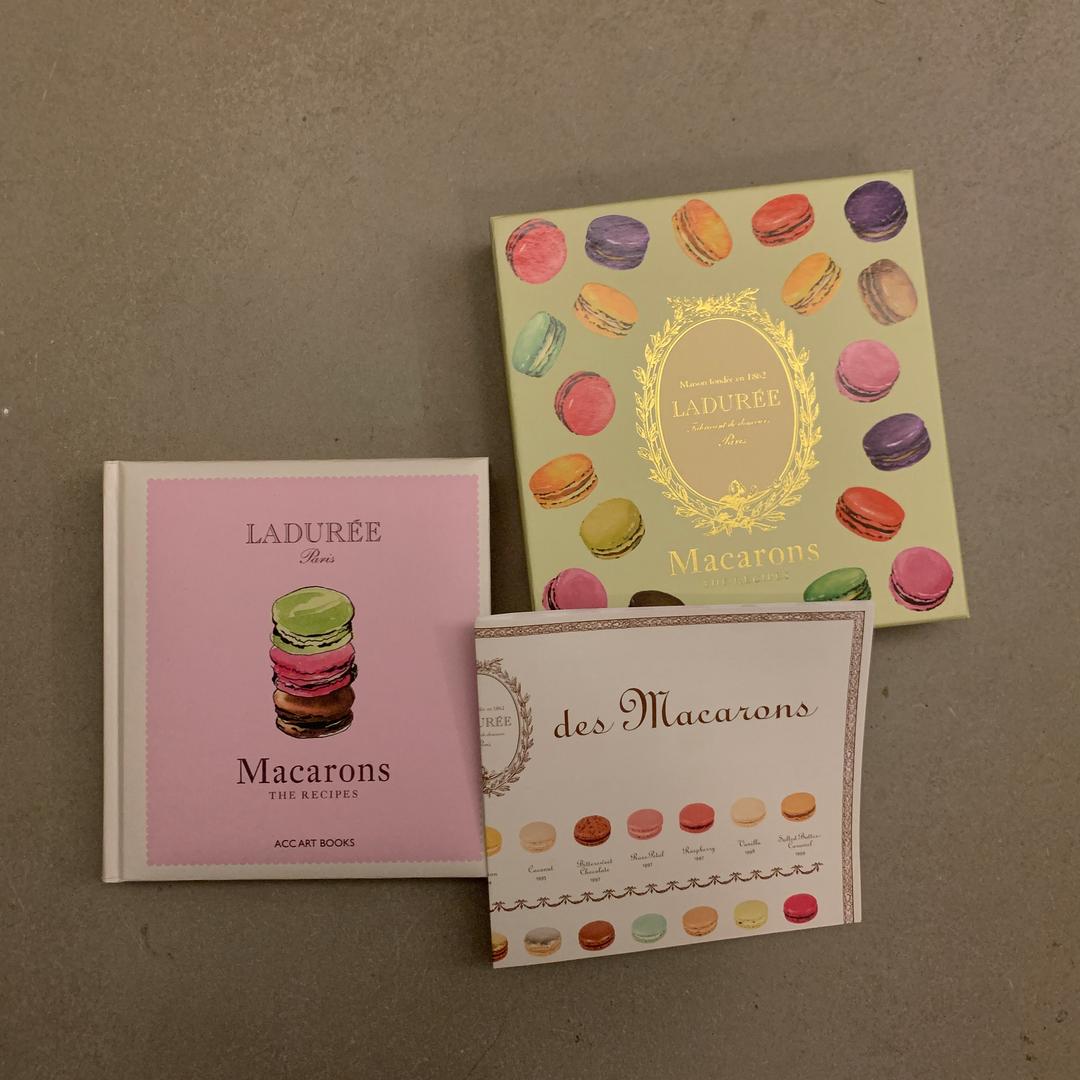 Ladureé Macarons : The Recipes