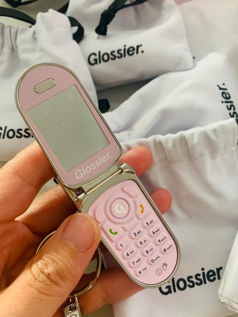 글로시에 엘에이 키체인 _ 미국 구매대행 직구 _ 엘에이 한정판 (1회 구매시 최대 3개)