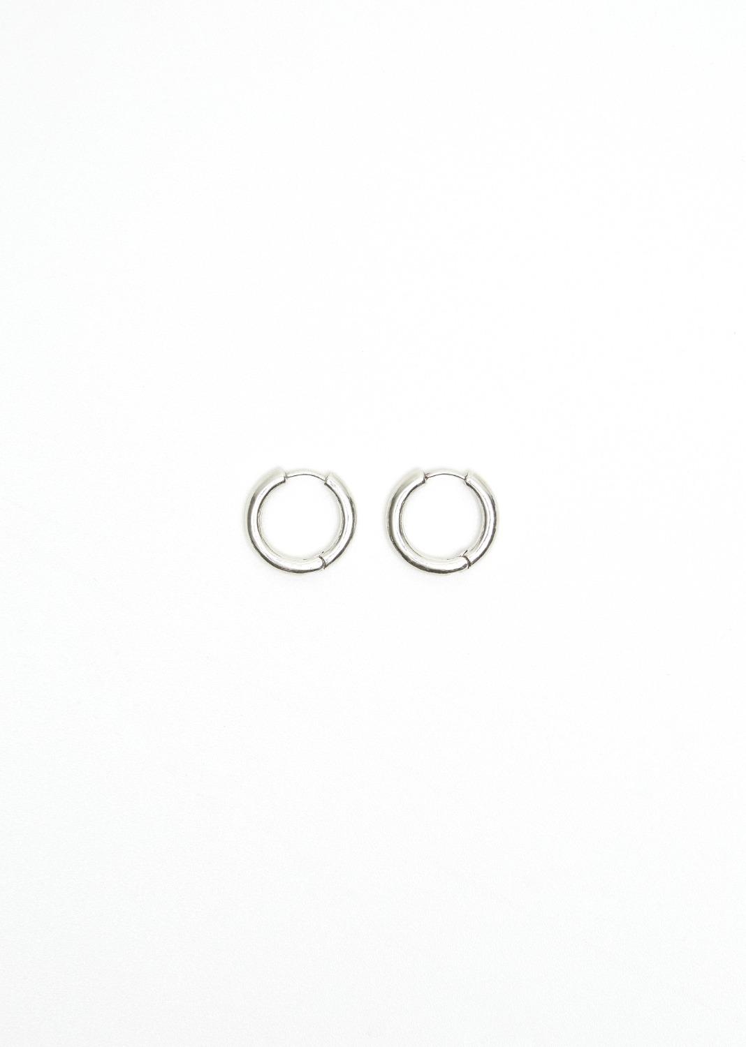mini hoop earrings (m), silver