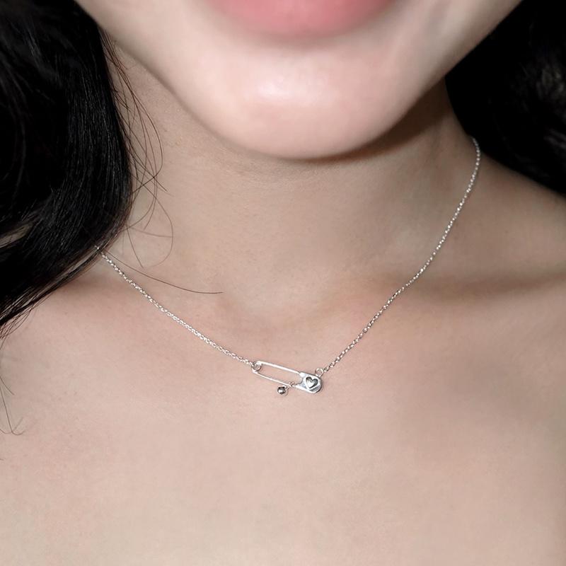 heart pin necklace