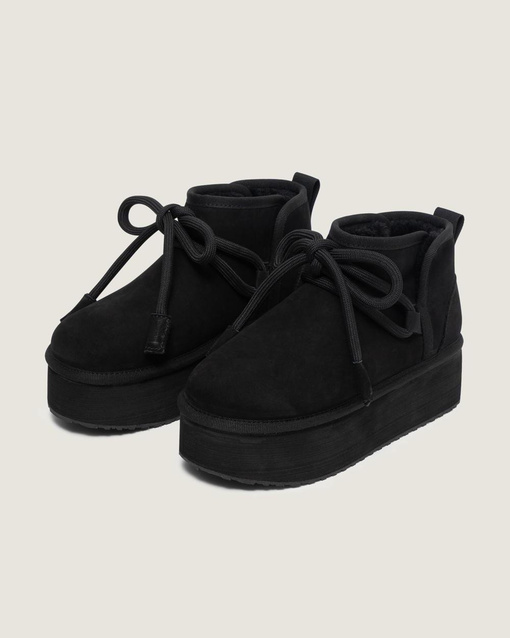 Fuzzy ribbon platform boots_Black
