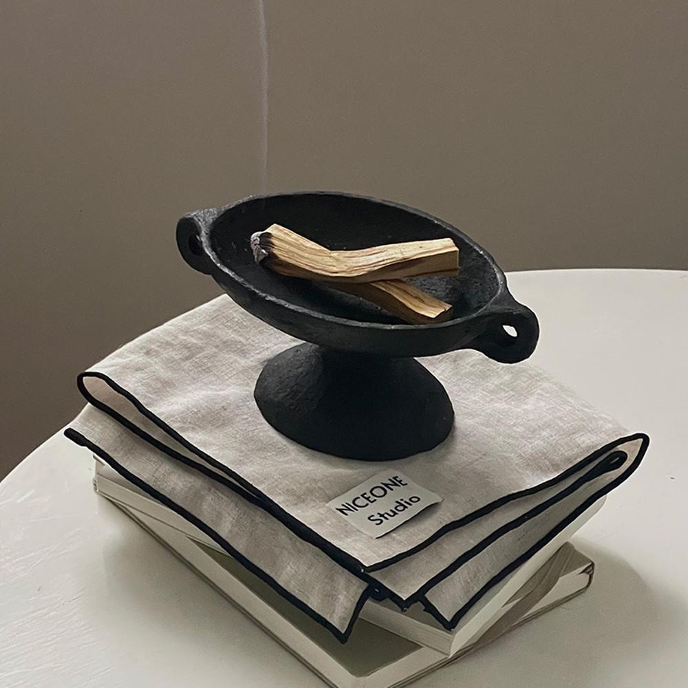 Black Oval Pottery 블랙 오벌 포터리