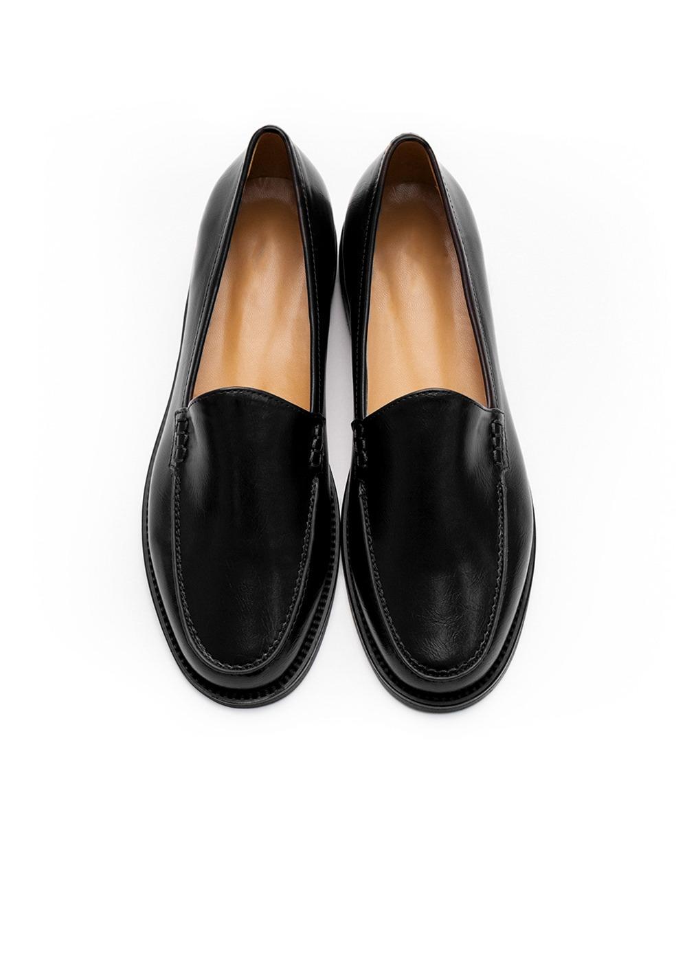 no.142 black hati loafer