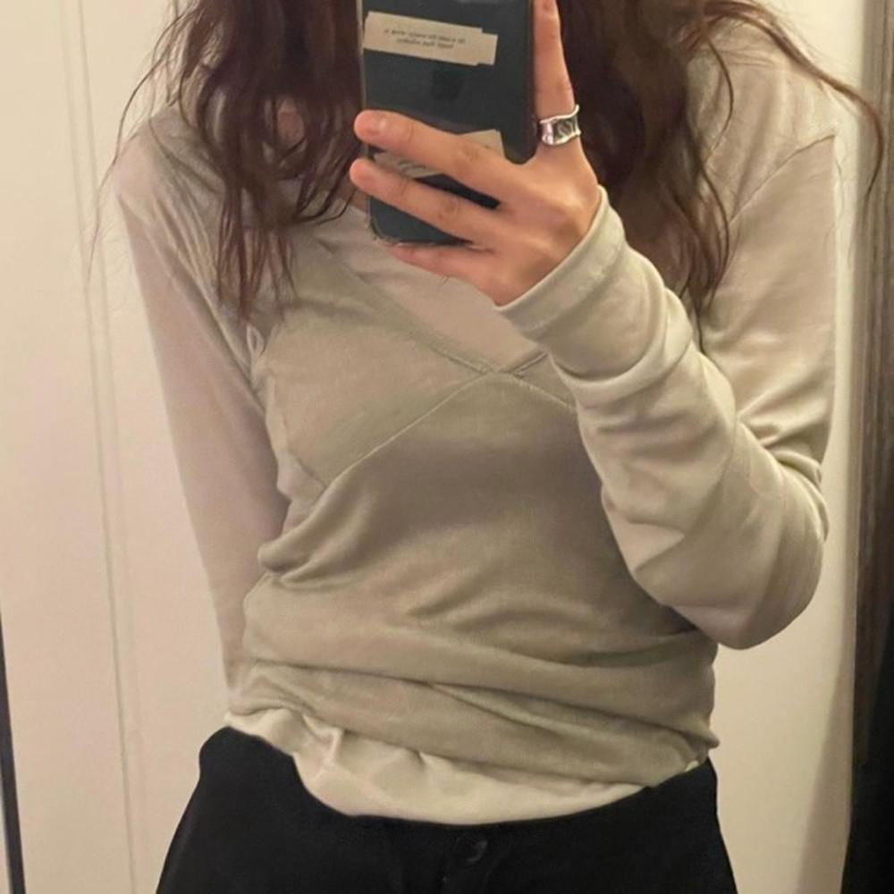 (쿠폰) 108파운드 텐셀 레이어 나시 여자 봄 여름 레이어드 민소매 여리여리 베이지