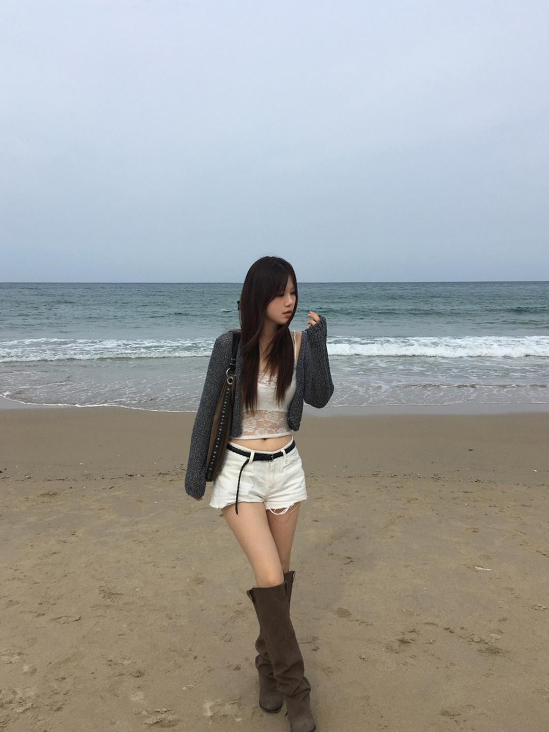 white cotton shorts