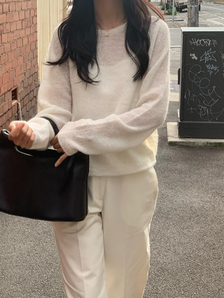 진심 파우더리 홀가먼트 티셔츠