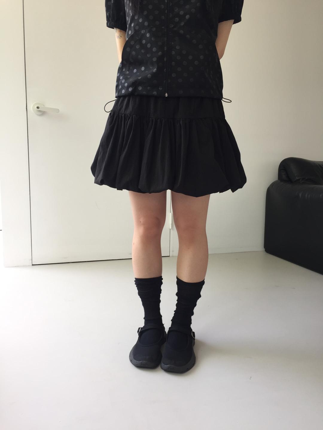 volume mini skirt