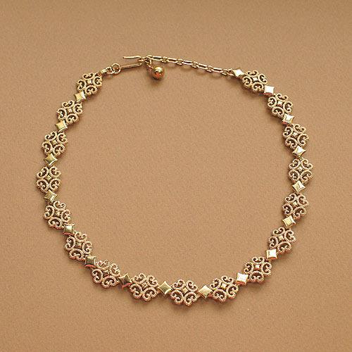avon precious pretenders necklace