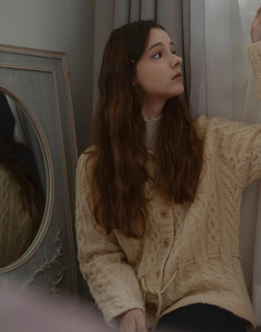 [오브유이] 플레어 케이블 니트 가디건_베이지