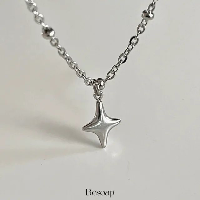 [당일발송][전체써지컬스틸] Little star necklace /별 조각 스타 빛 스파크 반짝이 하이틴 키치 y2k 유행 심플 목걸이