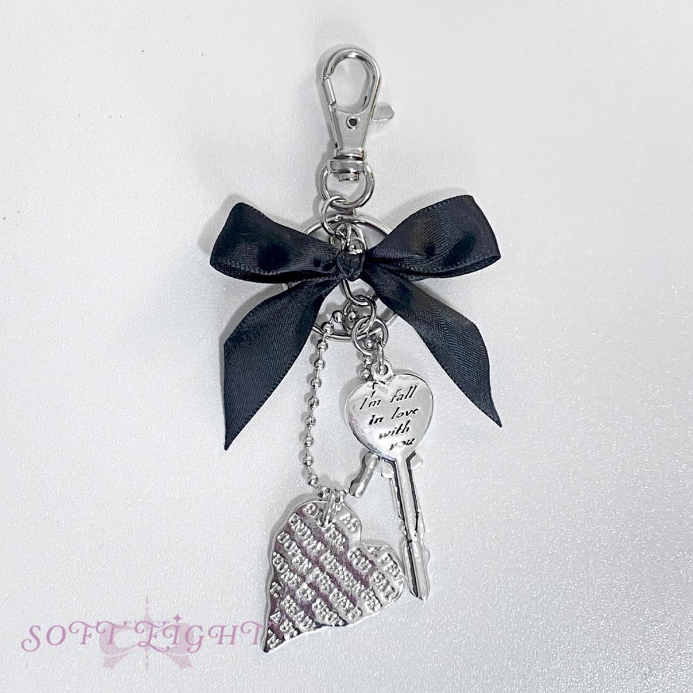 [SOFT EIGHT⋆쏘엣] Black fairy keyring