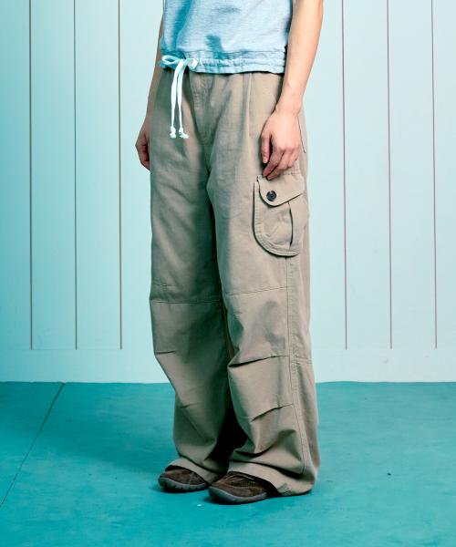 TCM pleated cargo pants (beige)