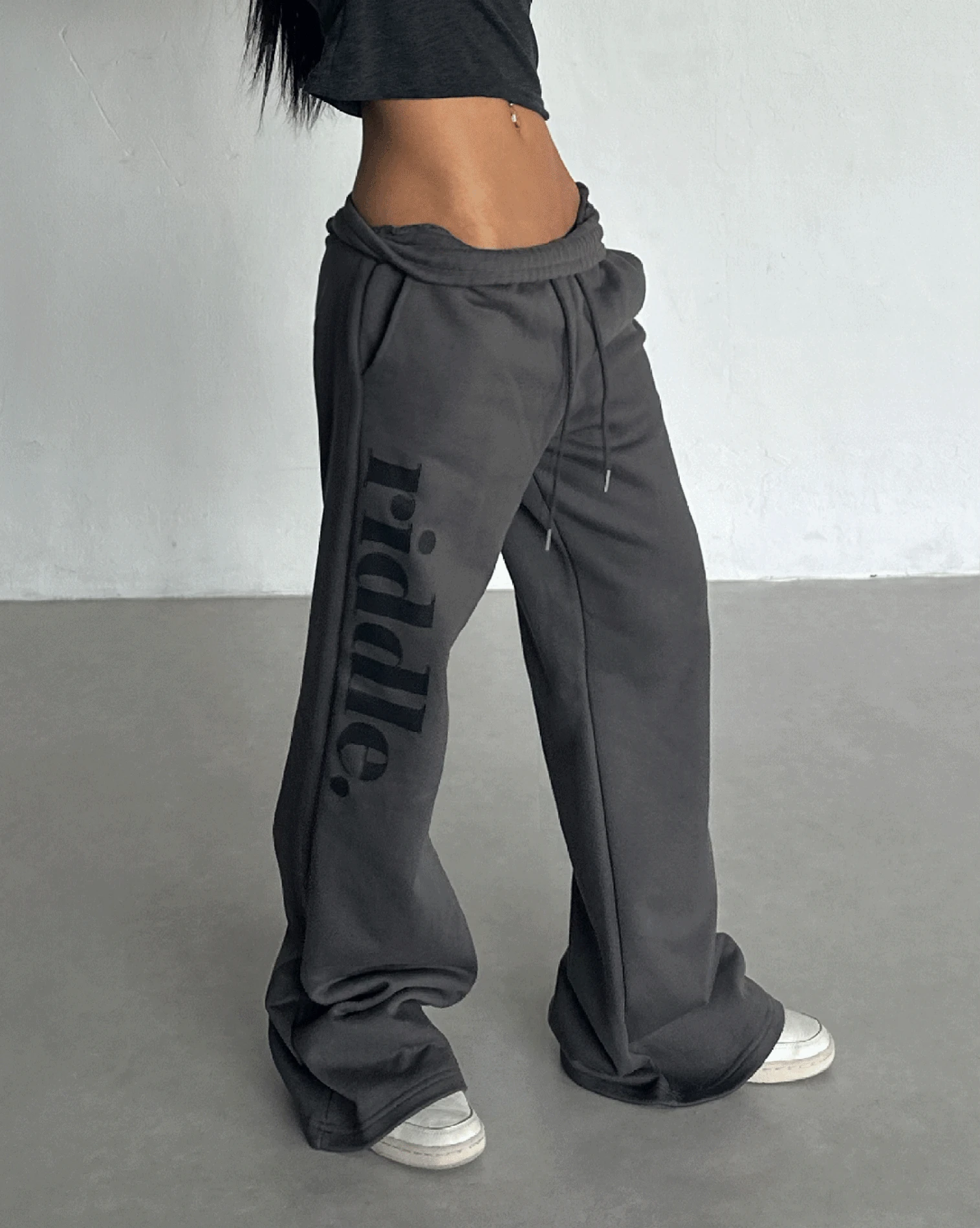 Lettering Bootcut Training Pants (3C)
