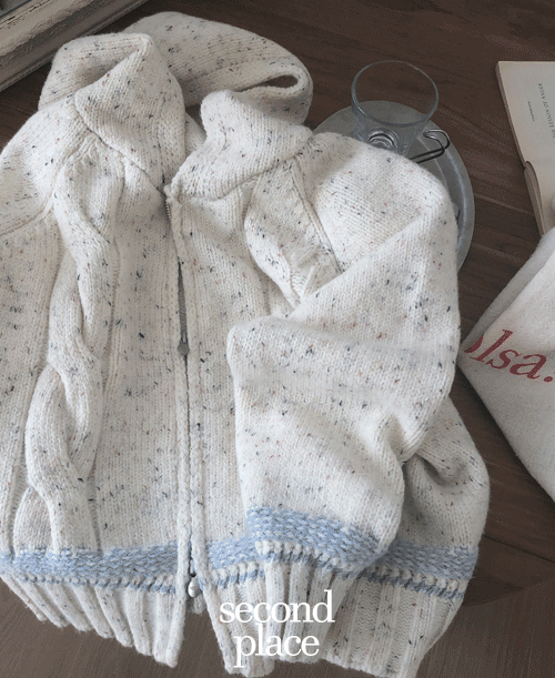 세컨드플레이스 [폭닥*.*☃] 쿠드 보카시 케이블 투웨이 도톰 폭닥 아방핏 후드 니트 집업 (3color) 니트집업/후드집업/겨울/겨울옷/겨울신상/겨울코디