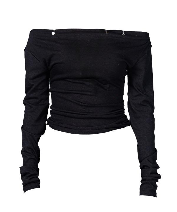 슬림핏 링 디테일 오프숄더 언발 긴팔티