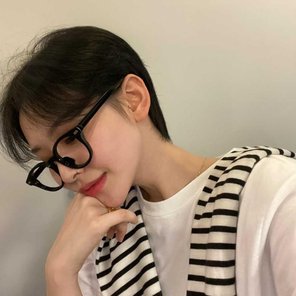 YEYE 패션 뿔테 안경 남자 여자 투명 안경테 김현우 블루라이트차단 안경