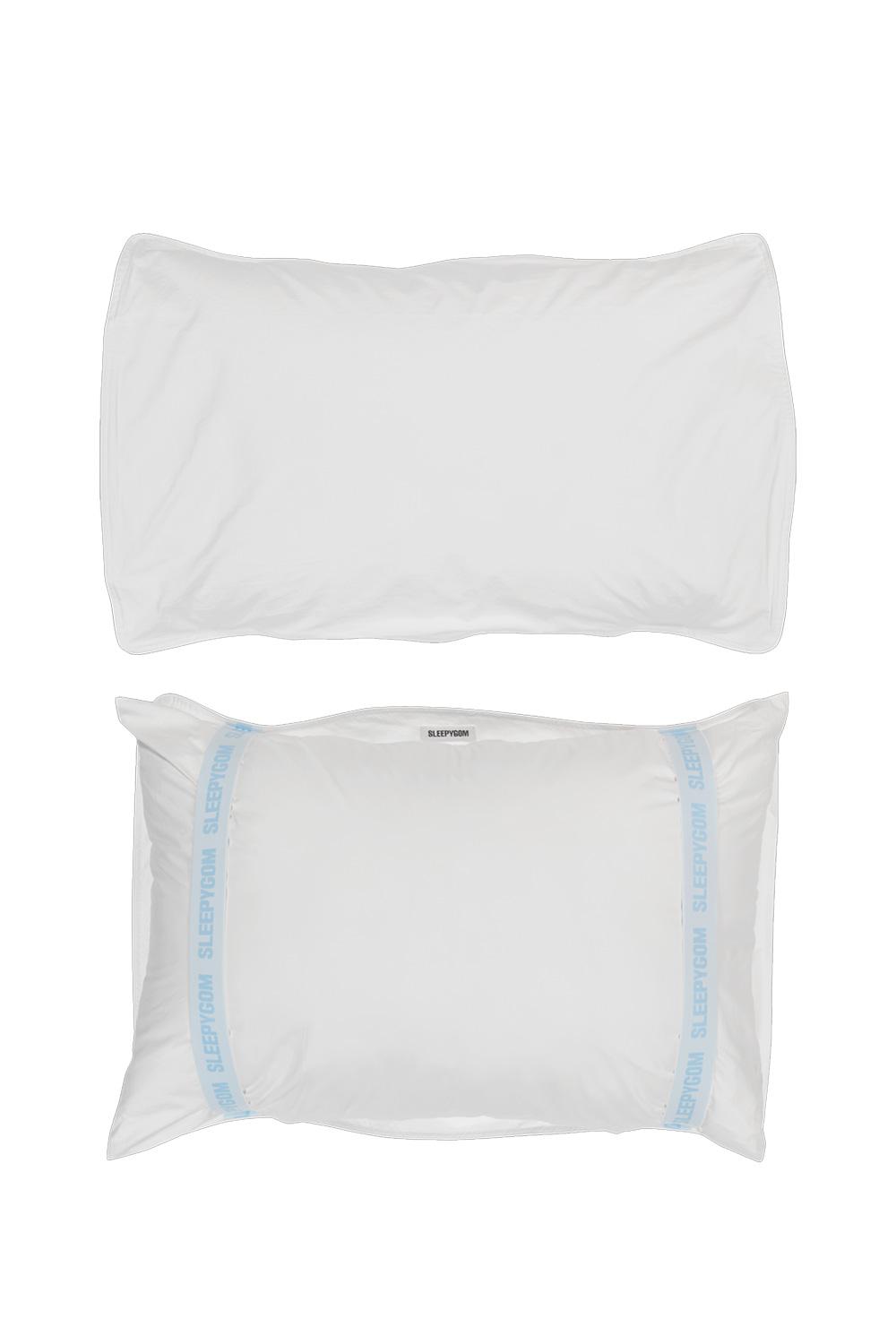 White piping pillow sheet