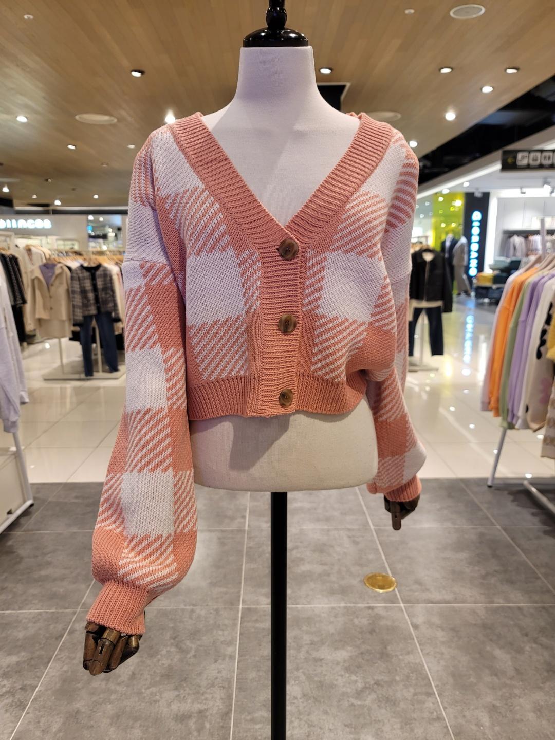 [나인스텝]크롭체크가디건 N22NW2123