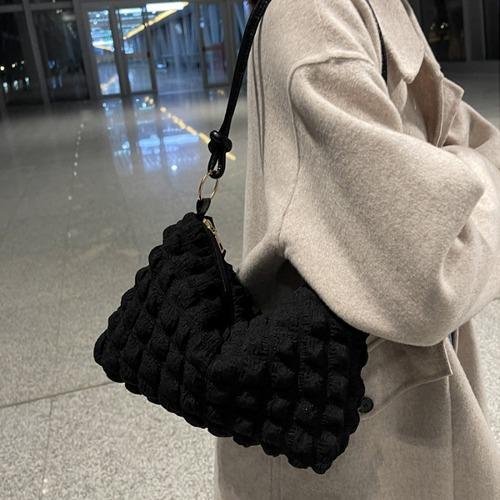 자스민 미니 퀼팅 호보 핸드백,볼륨 스티치 토트 숄더백 플리츠 셔링 주름 직장인 출근룩 데일리 손가방 간편 가벼운 데일리백 천가방