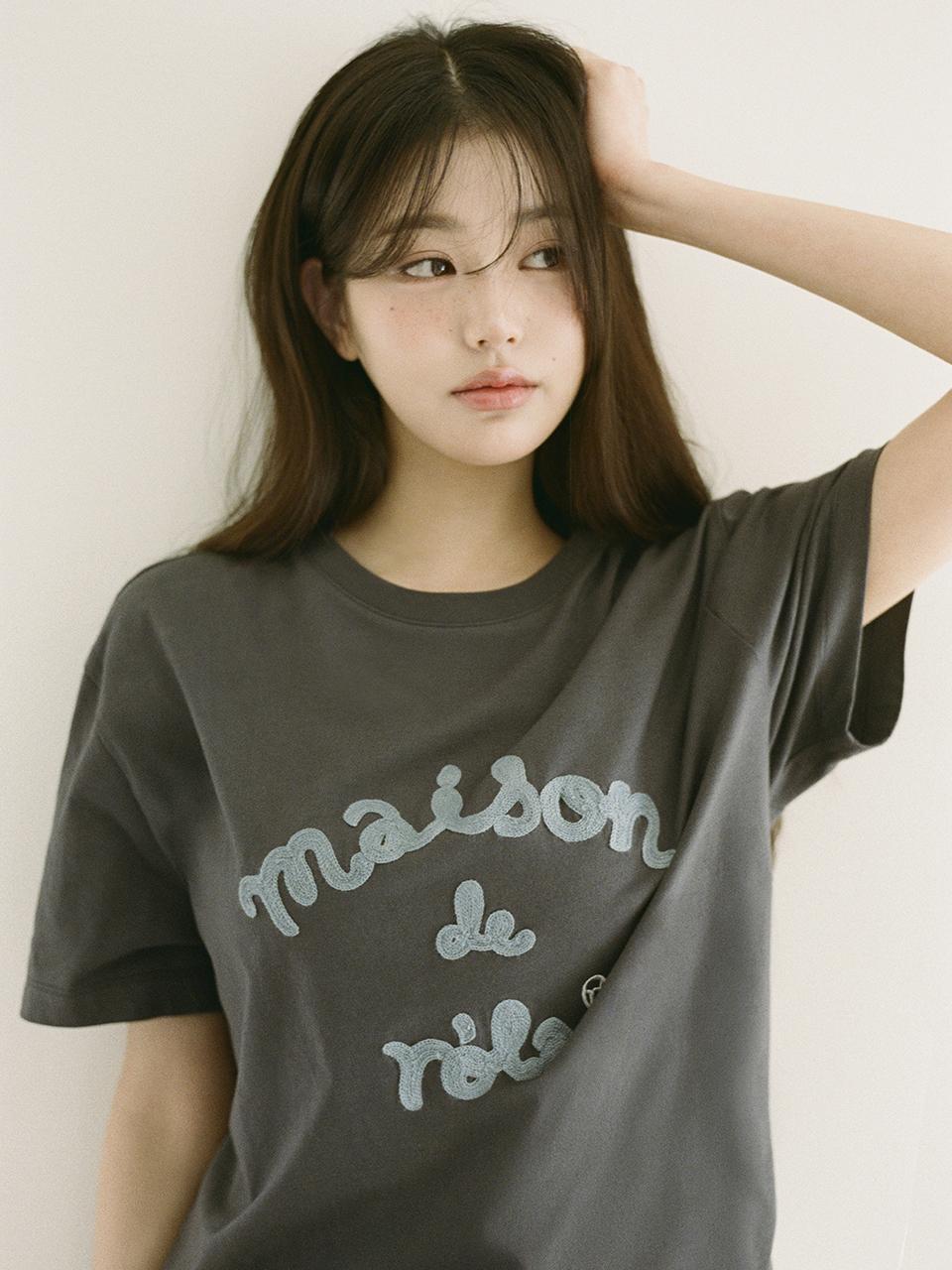 MAISON DE ROLA EMBROIDERY LOOSE FIT T-SHIRT CHARCOAL GRAY