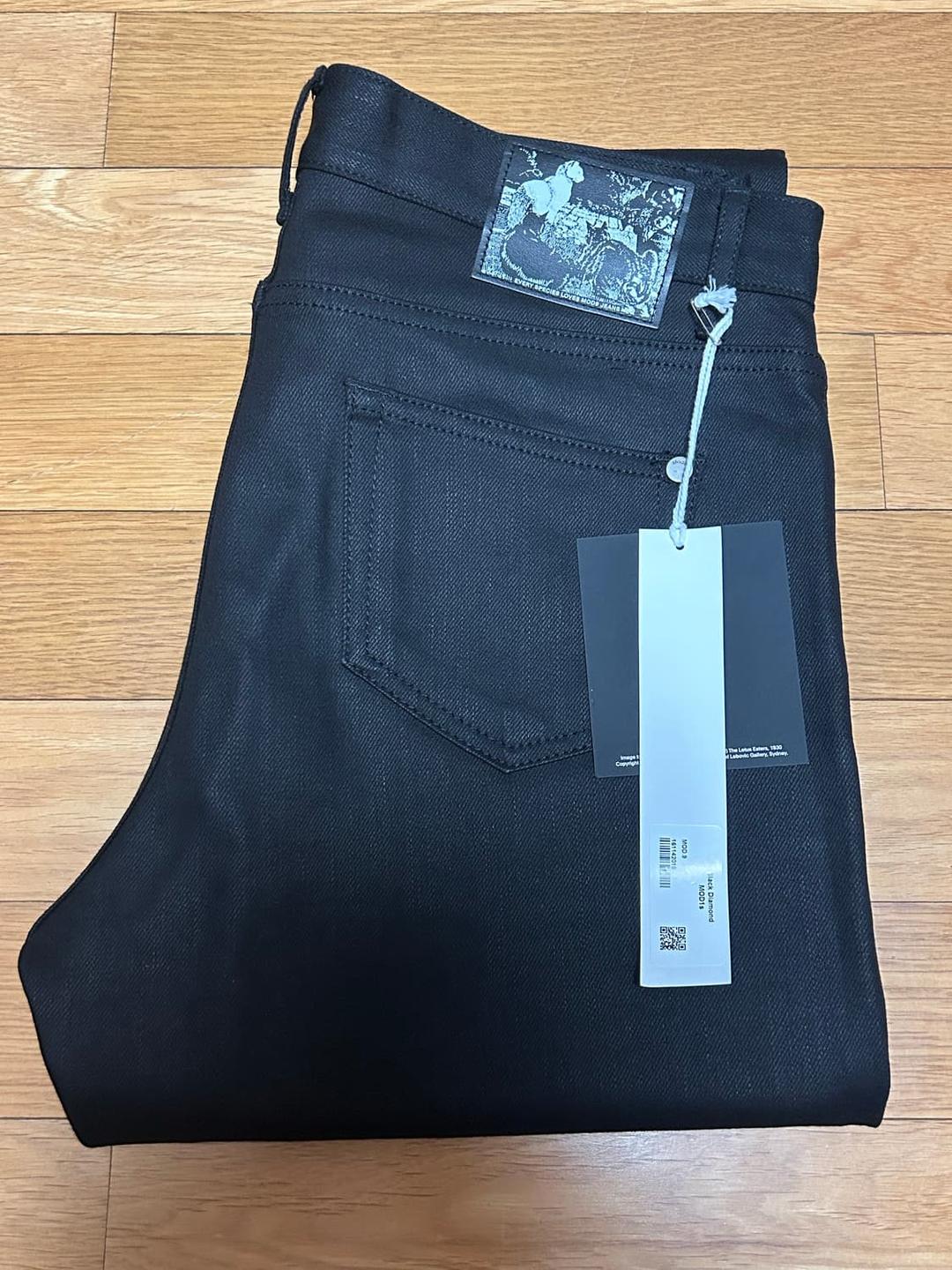 모드나인 Black in Black - MOD1ss | 후루츠패밀리