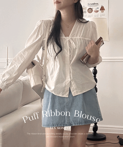 레이블 브이넥 퍼프 리본 블라우스