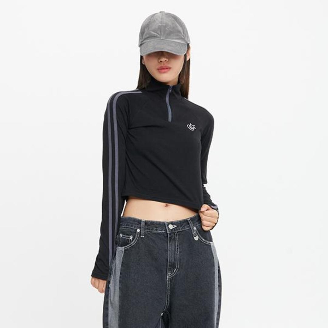 HALF ZIP UP RAGLAN CROP TEE SHIRT_BLACK