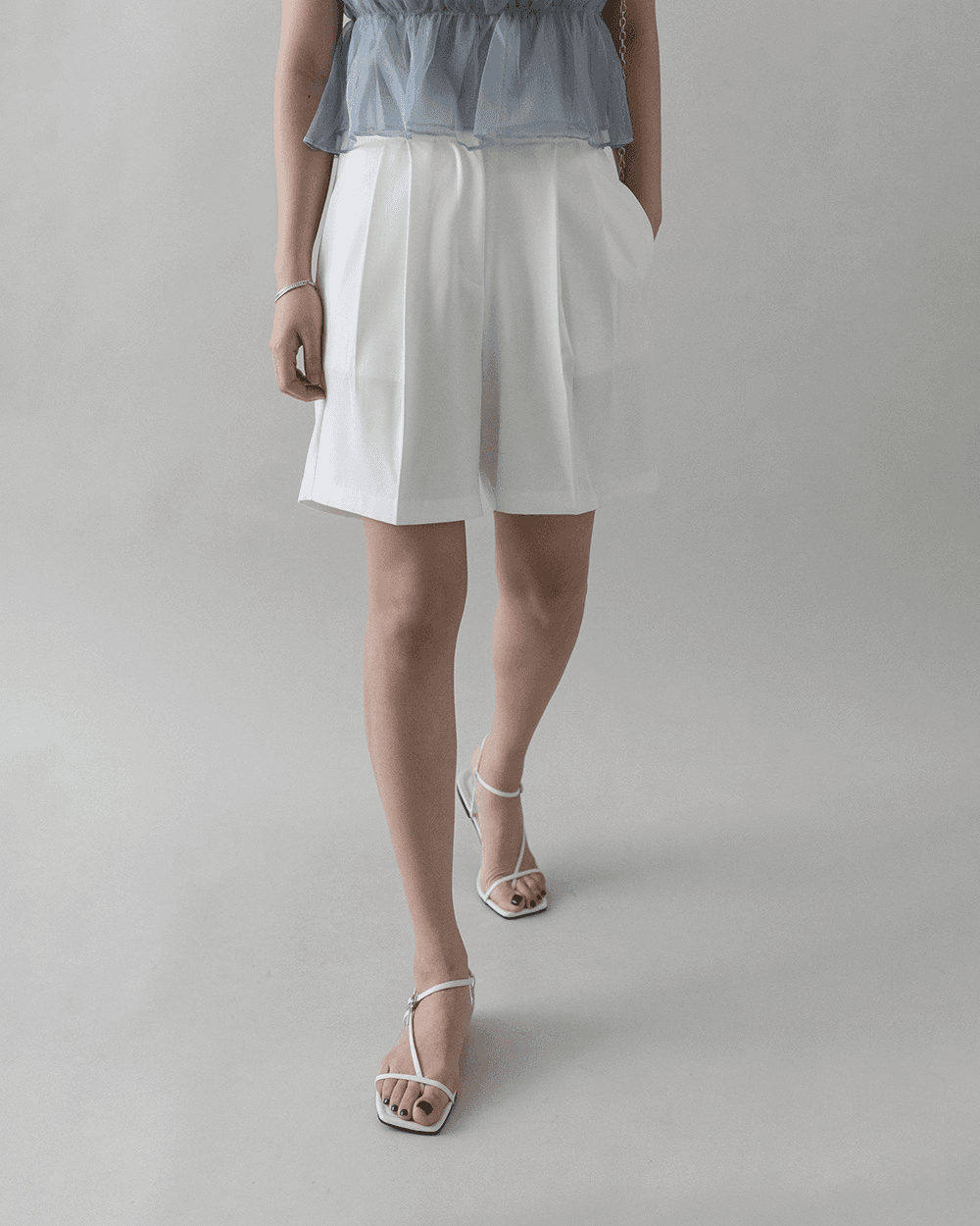 모던 쿨링 버뮤다슬랙스