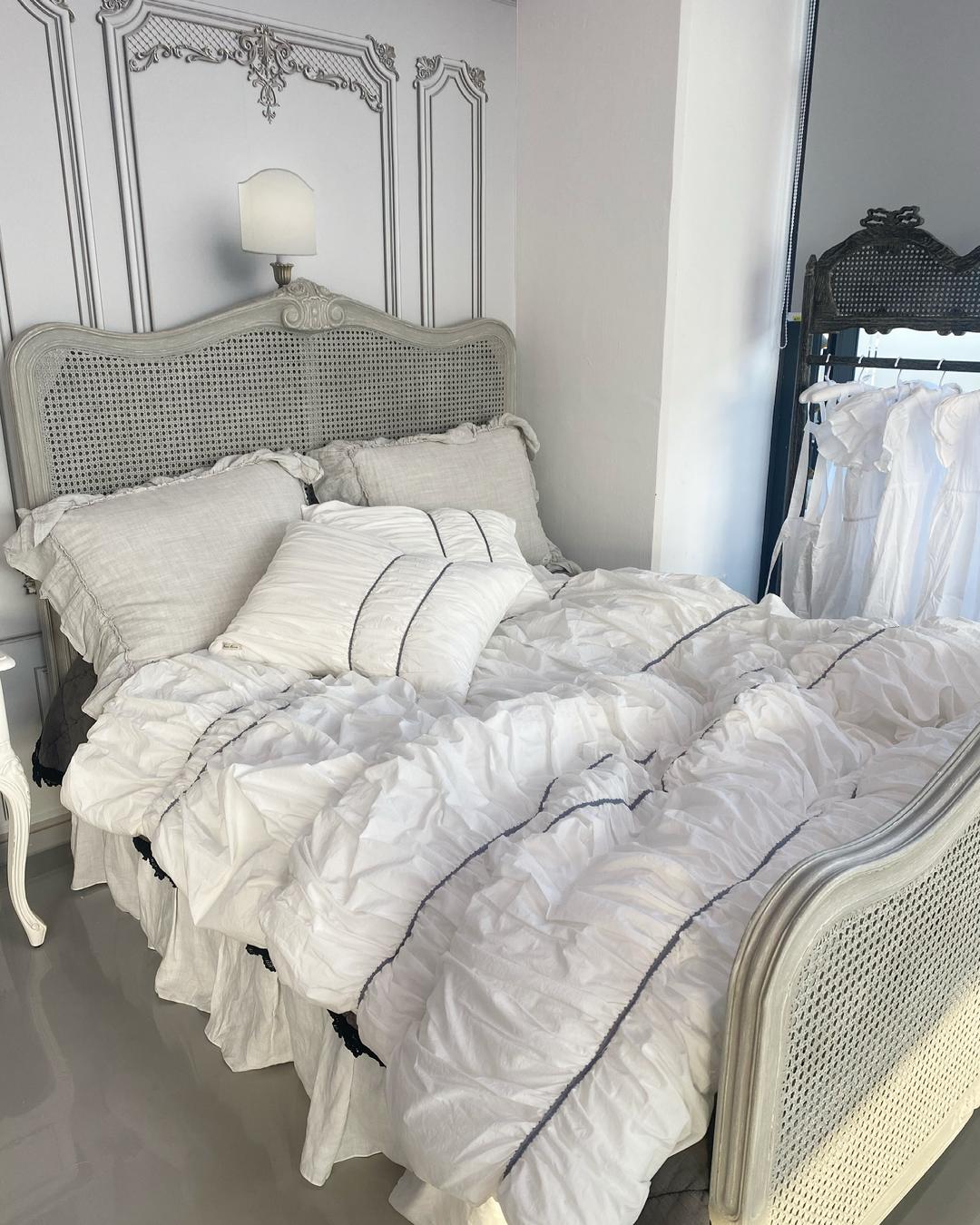 오드레 베딩 화이트