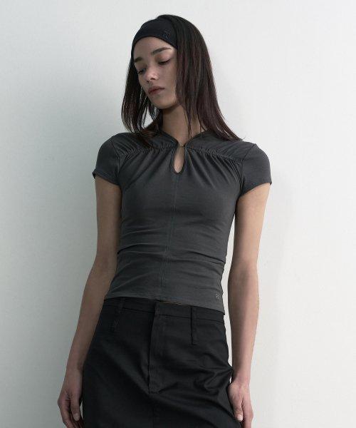 HOOK SHIRRING SLIM TOP, CHARCOAL