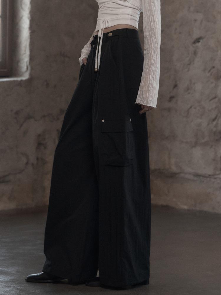 2nd) [mnem] Tucked Nylon Cargo Pants (black)