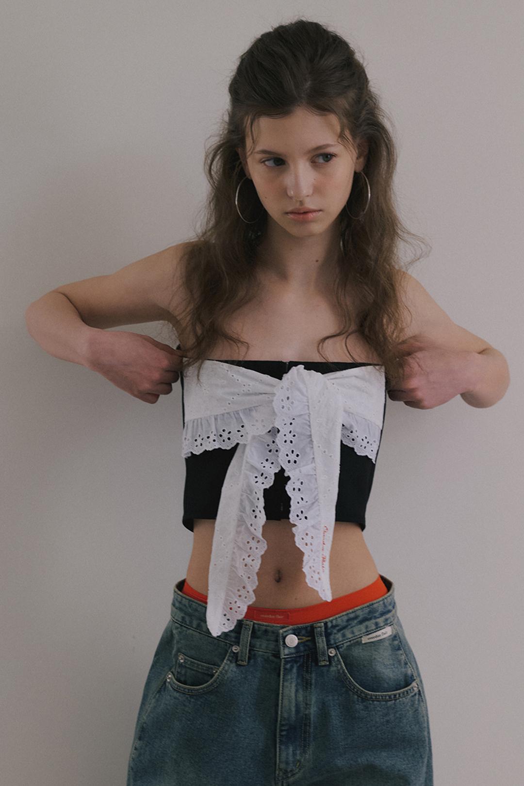 [2/28 예약배송] COTTON EYELET TUBE TOP_BLACK/WHITE