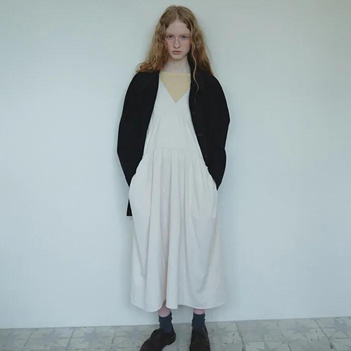 (2차) V-neck pocket onepiece _ 2 colors