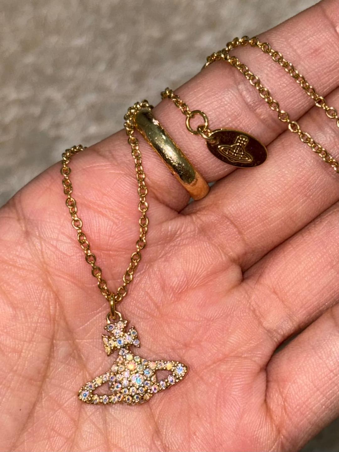 비비안웨스트우드 그레이스 바스 릴라프 목걸이 | 후루츠패밀리