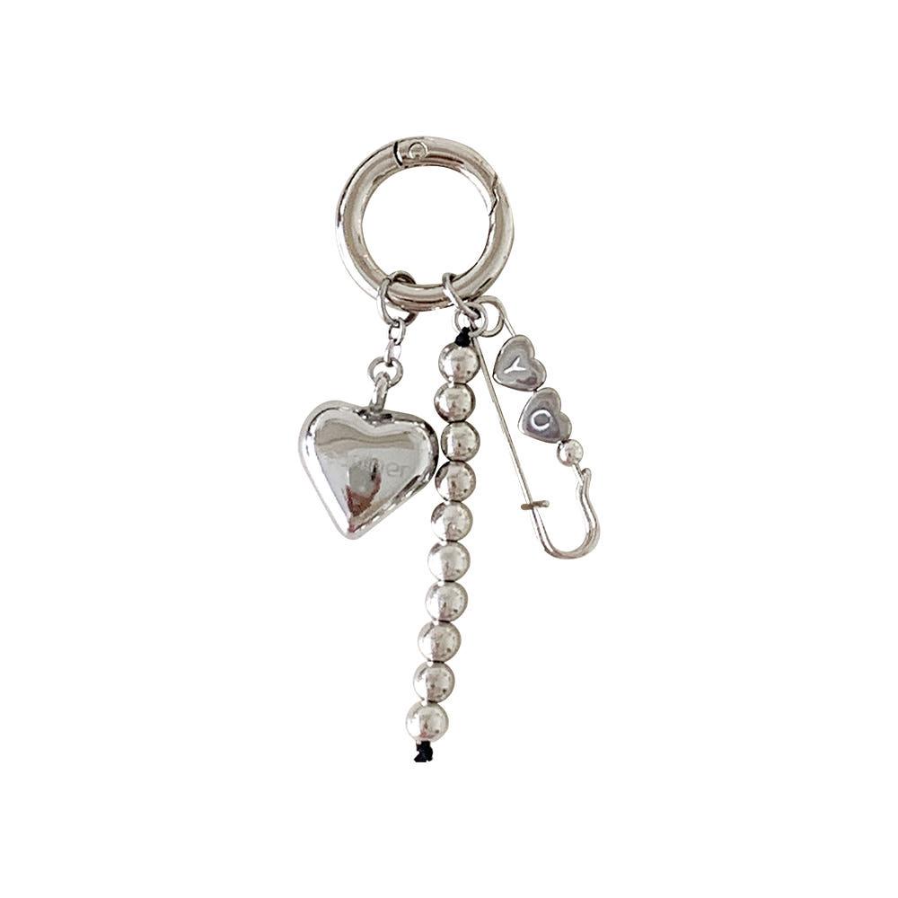 [handmade] 얼리너 볼드 하트 이니셜 옷핀 키링 자동차 에어팟 가방 고리