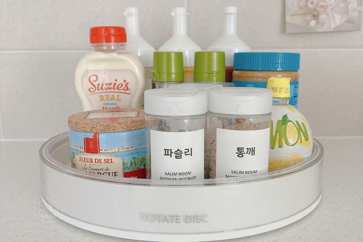 주방 회전 선반 트레이 냉장고 정리