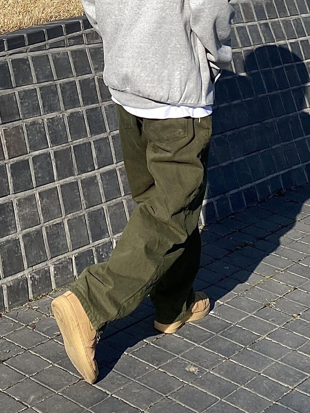 스노우 카키 와이드 팬츠